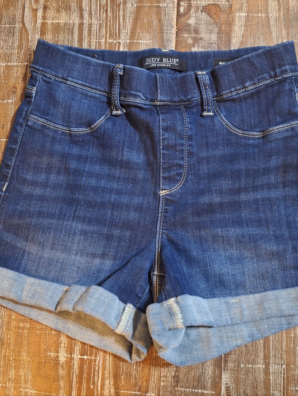 Judy Blue Shorts Womens Medium Denim Pull On Cuffed Stretch Summer M Short